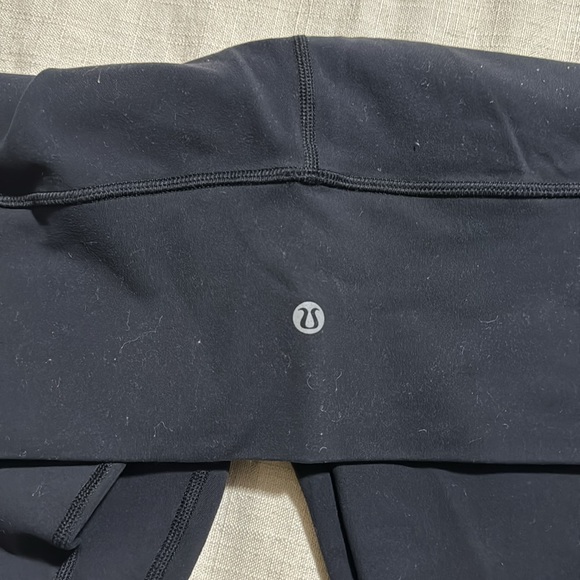 Lululemon leggings black size 6 - Picture 2 of 3
